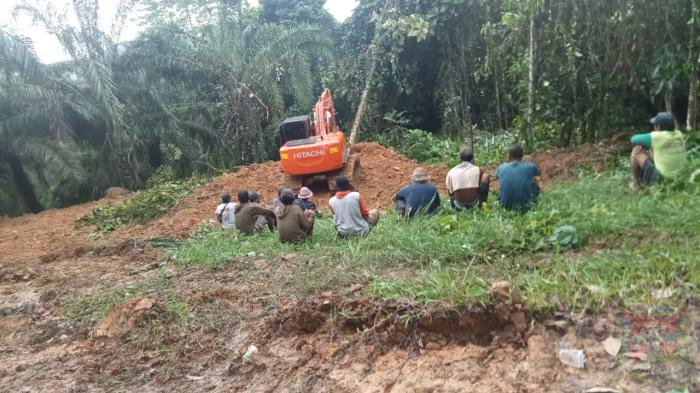 PEMBANGUNAN INFRASTRUKTUR BERKELANJUTAN JALAN MENUJU "SETRA" UMAT HINDU
